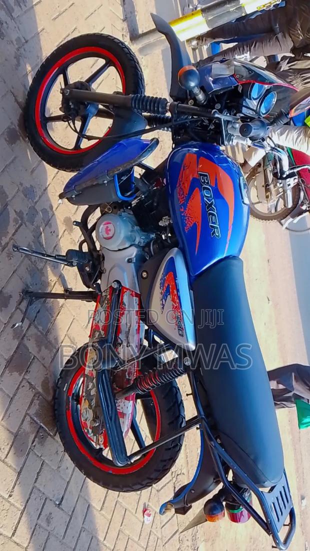 Bajaj Boxer 150 UG 2025 Blue - thumbnail 3