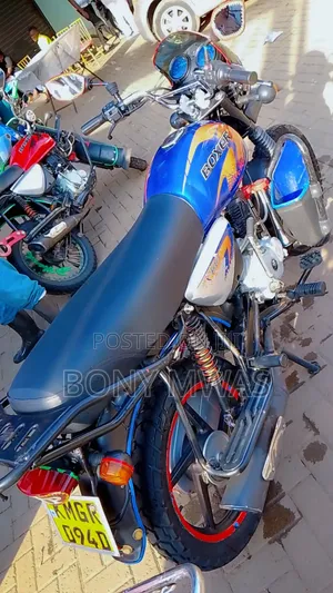 Bajaj Boxer 150 UG 2025 Blue