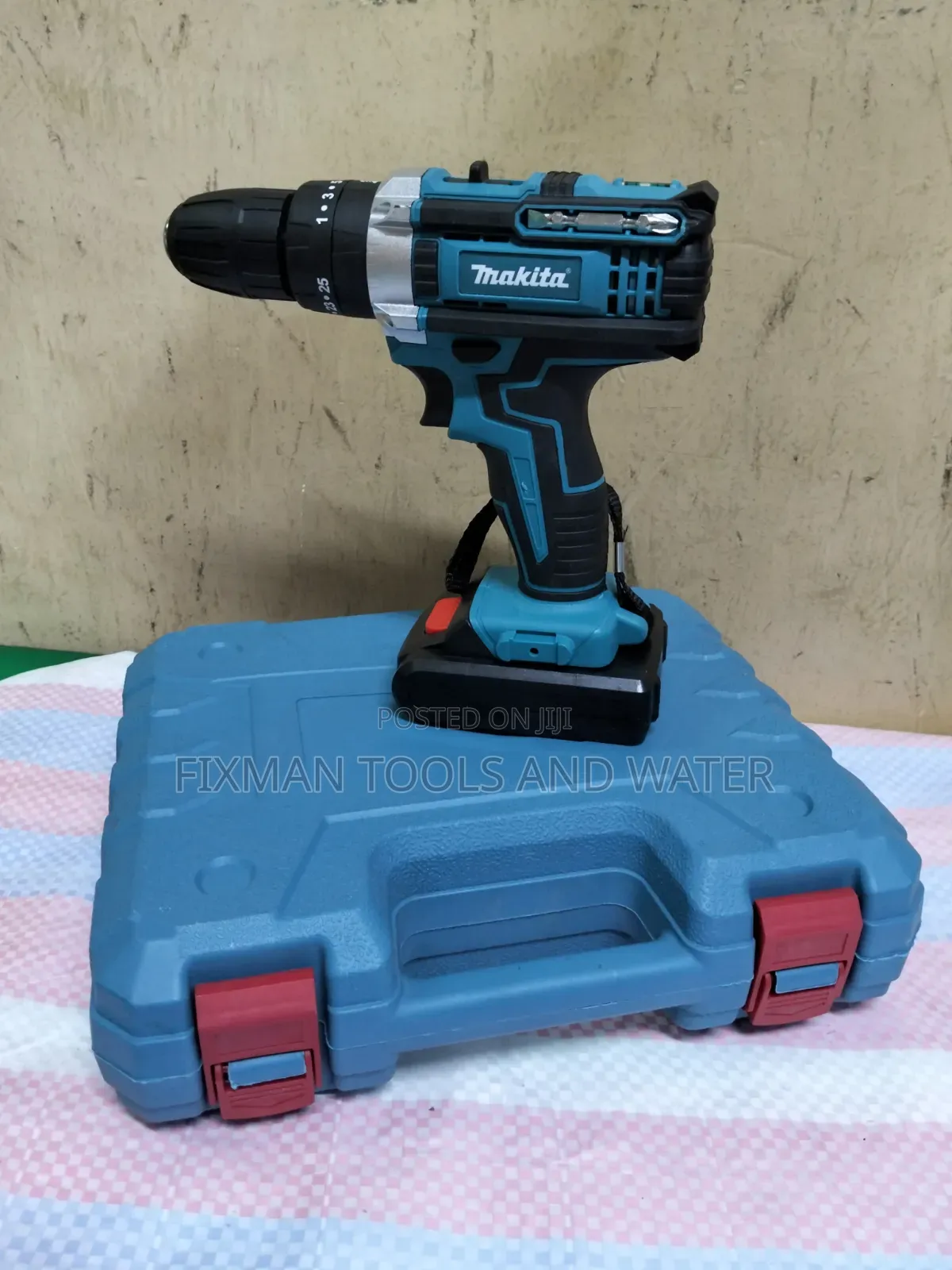 Top Makita Cordless Drill 48v 2 Battery and Accessories
