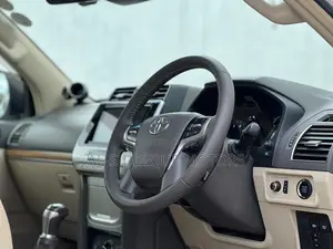 Toyota Land Cruiser Prado 2.7 2021 Pearl