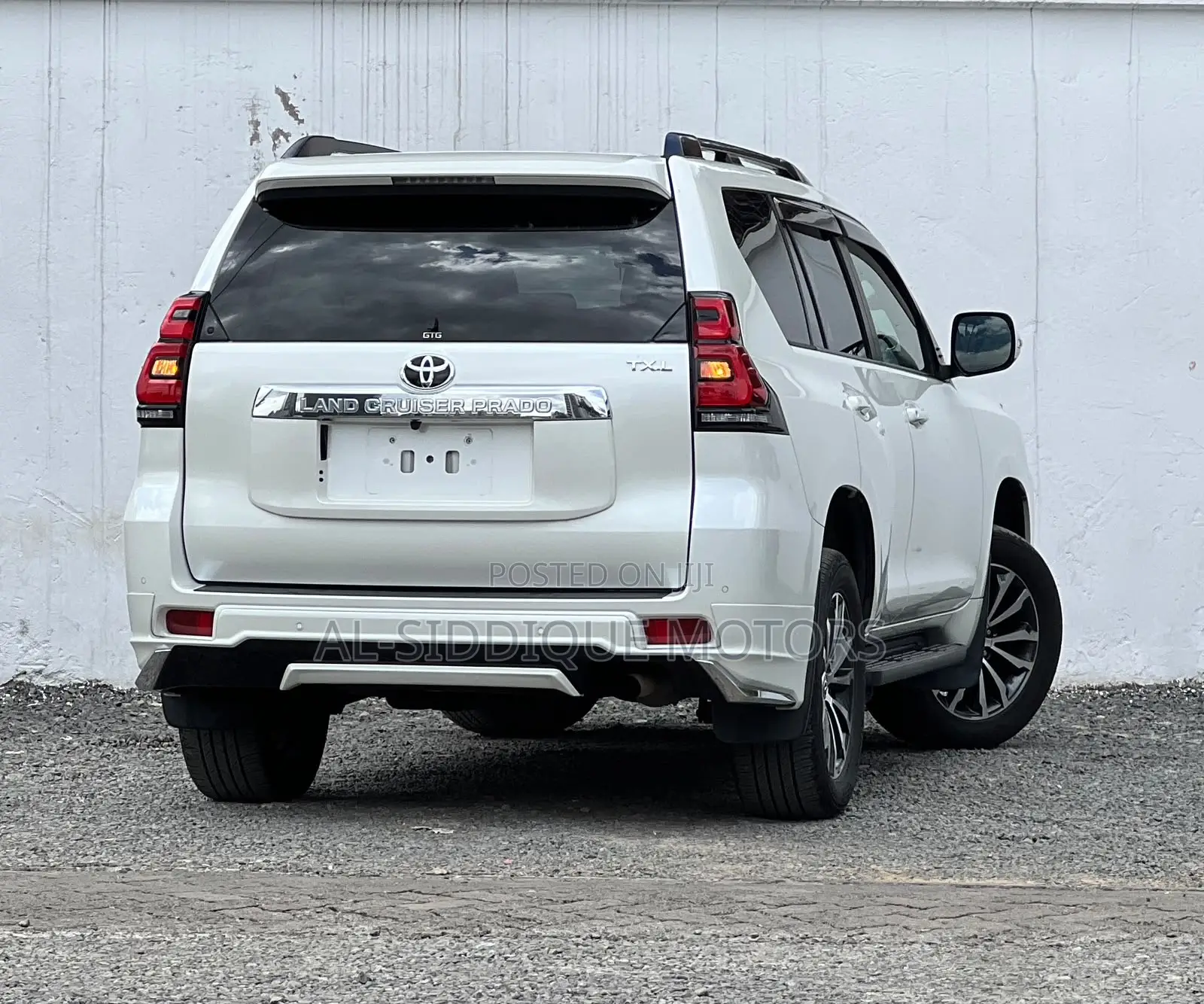 Toyota Land Cruiser Prado 2.7 2021 Pearl