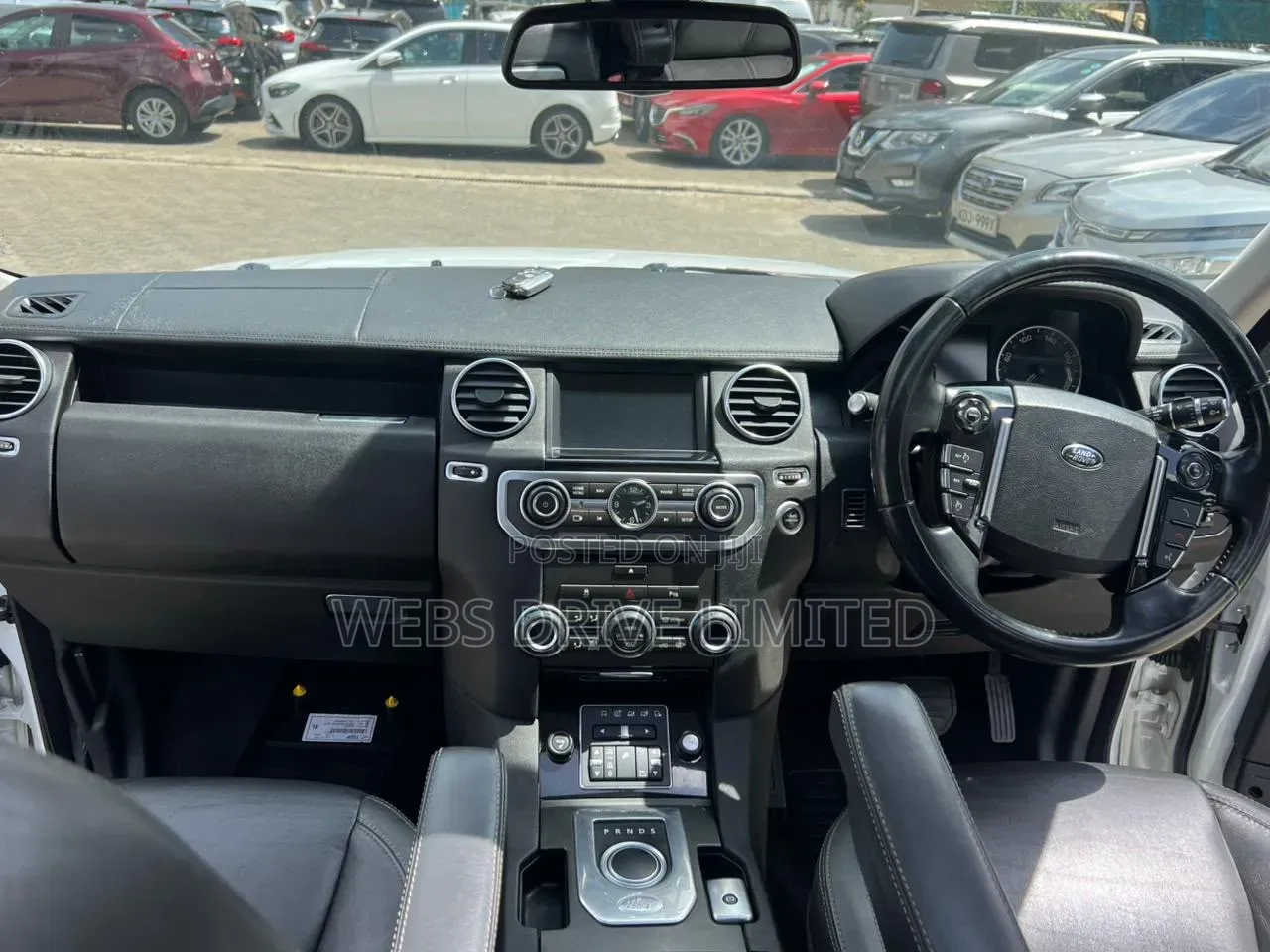 Land Rover Discovery 2014 White