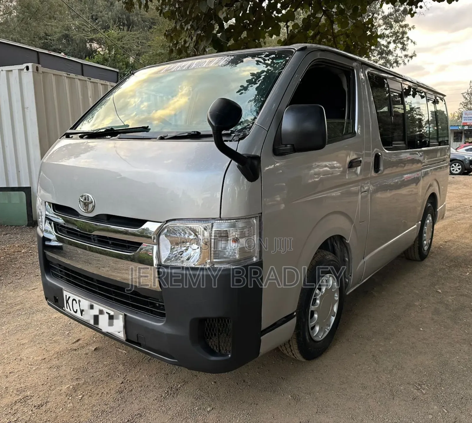 Toyota HiAce 2012 Grey