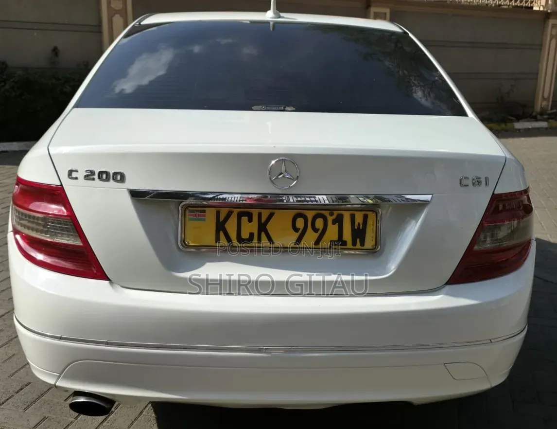 Mercedes-Benz C200 2010 White