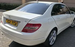 Mercedes-Benz C200 2010 White