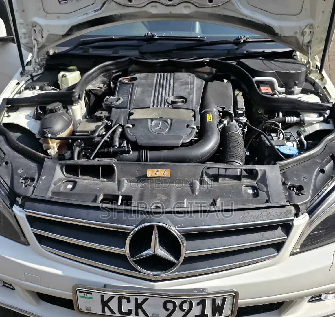 Mercedes-Benz C200 2010 White