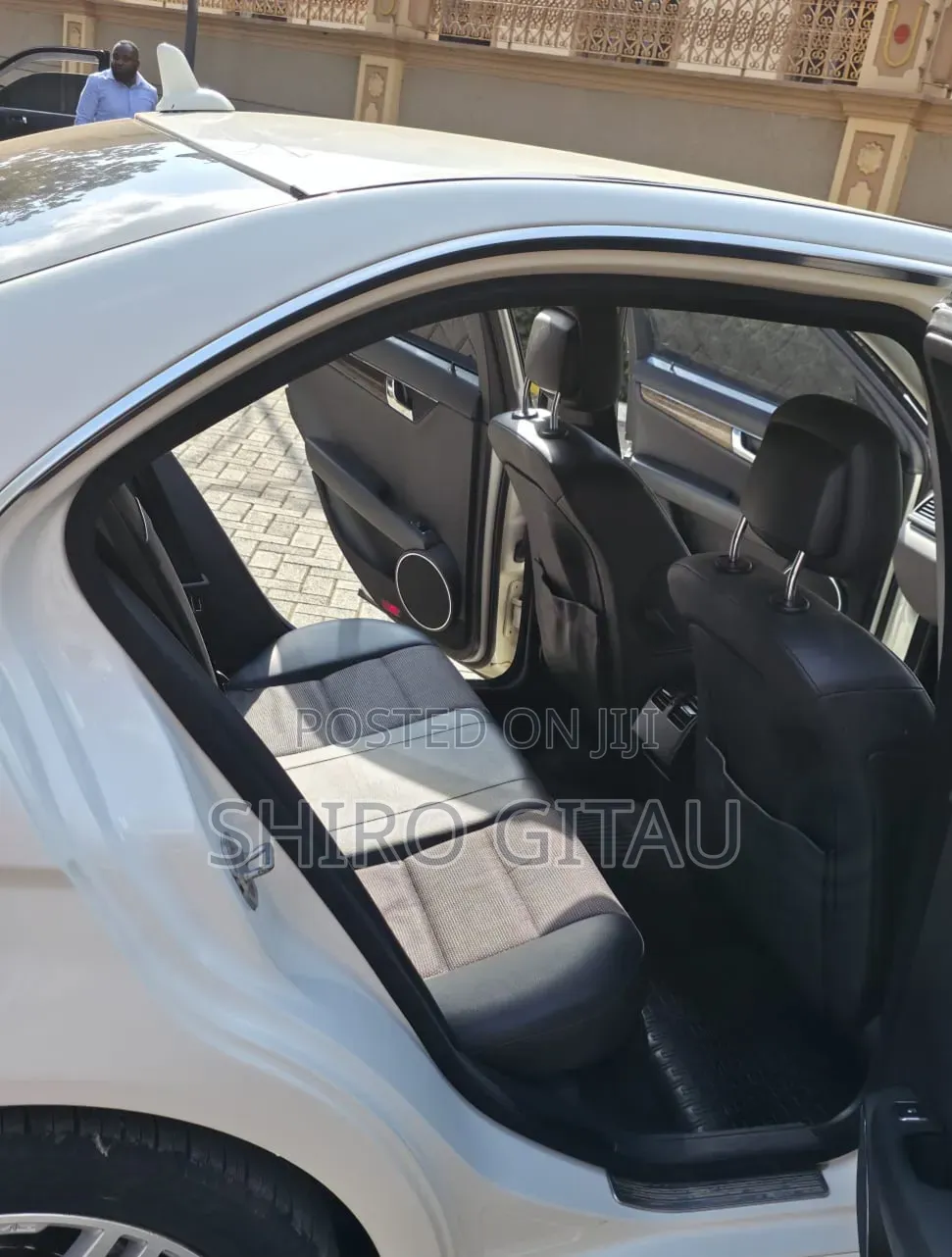 Mercedes-Benz C200 2010 White