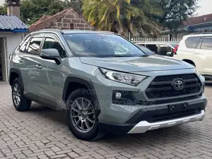 Toyota RAV4 Adventure 2019 Green