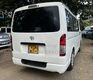 Toyota HiAce 2012 White