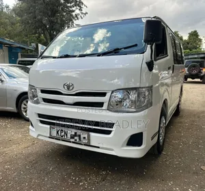 Toyota HiAce 2012 White