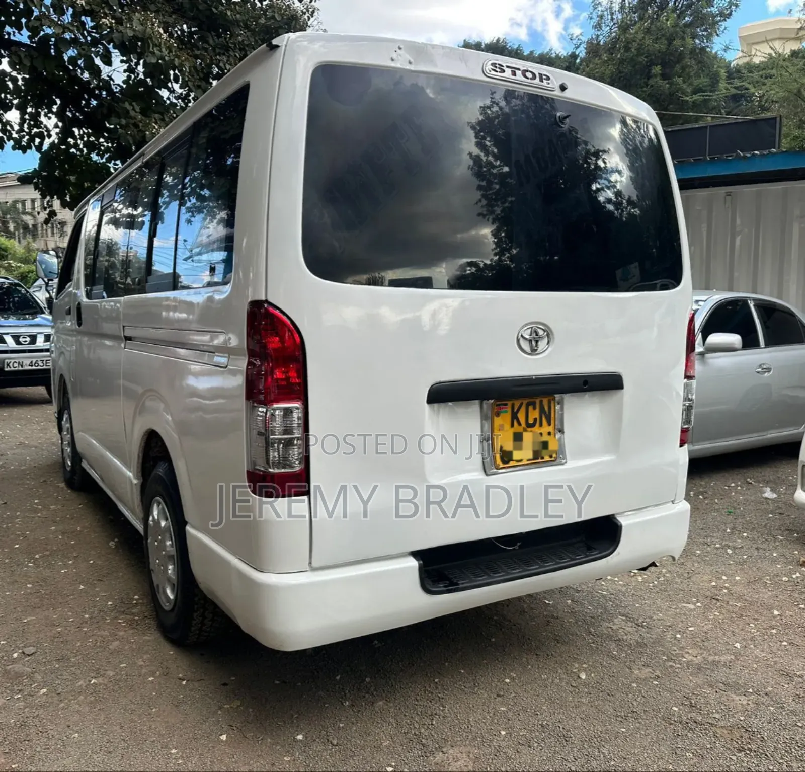Toyota HiAce 2012 White