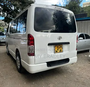 Toyota HiAce 2012 White