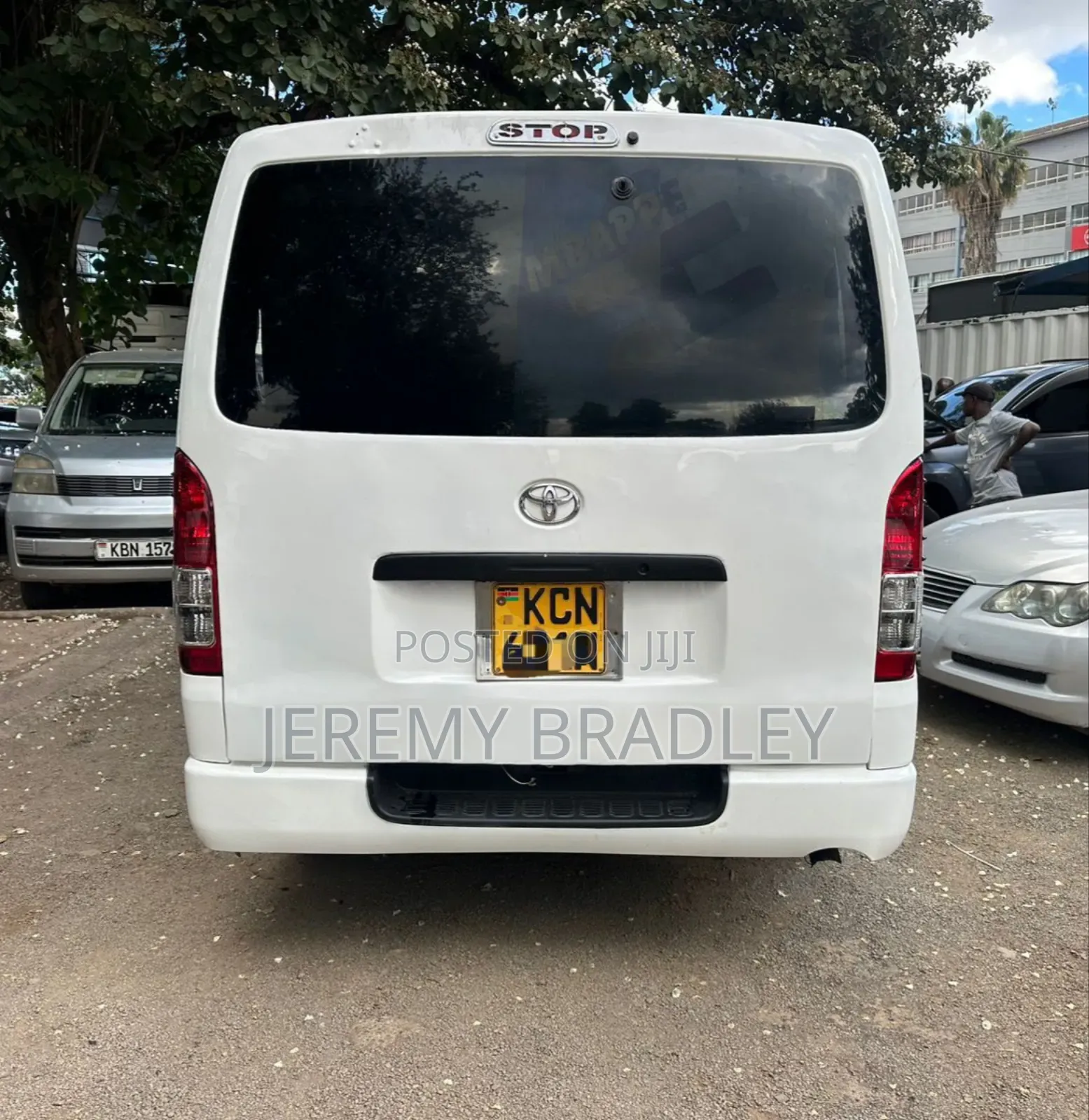 Toyota HiAce 2012 White
