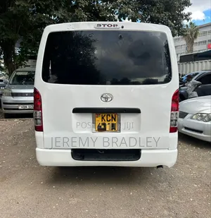 Toyota HiAce 2012 White