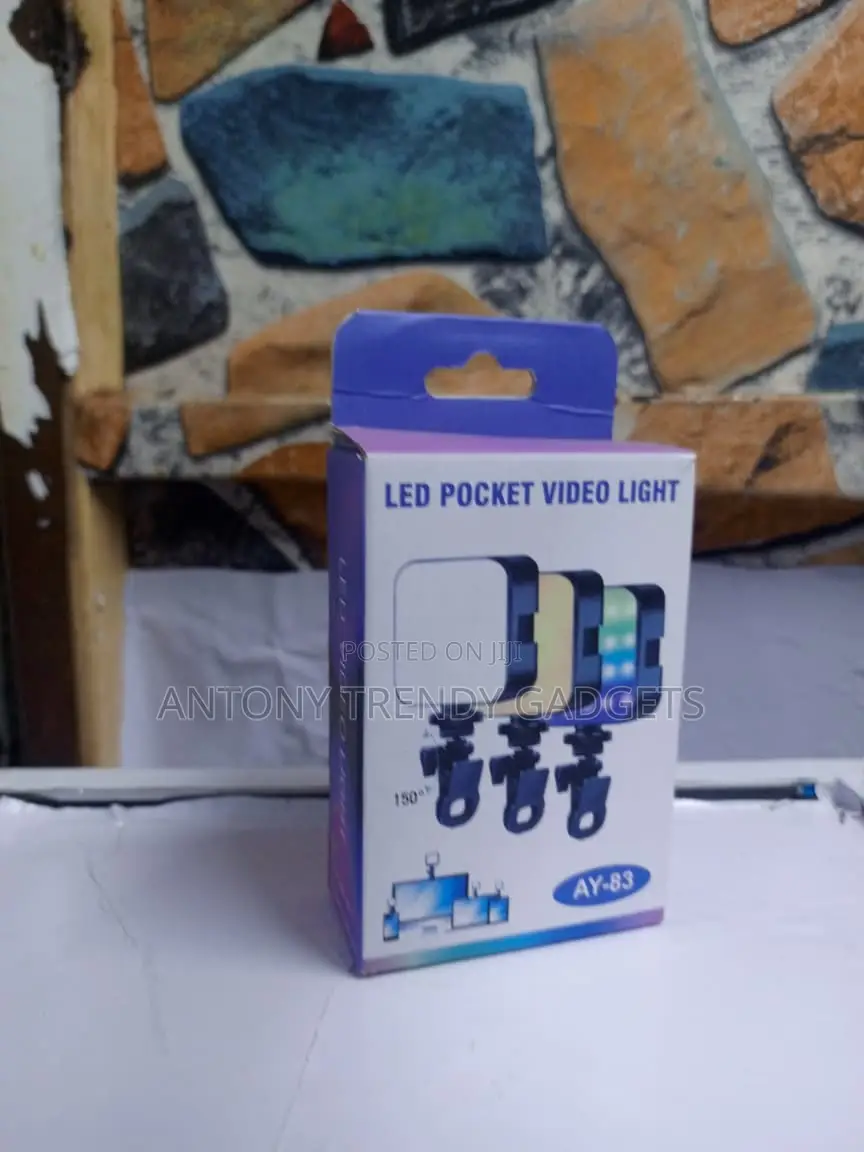 Portable RGB LED Clip-on Video Light With Adjustable Brightness