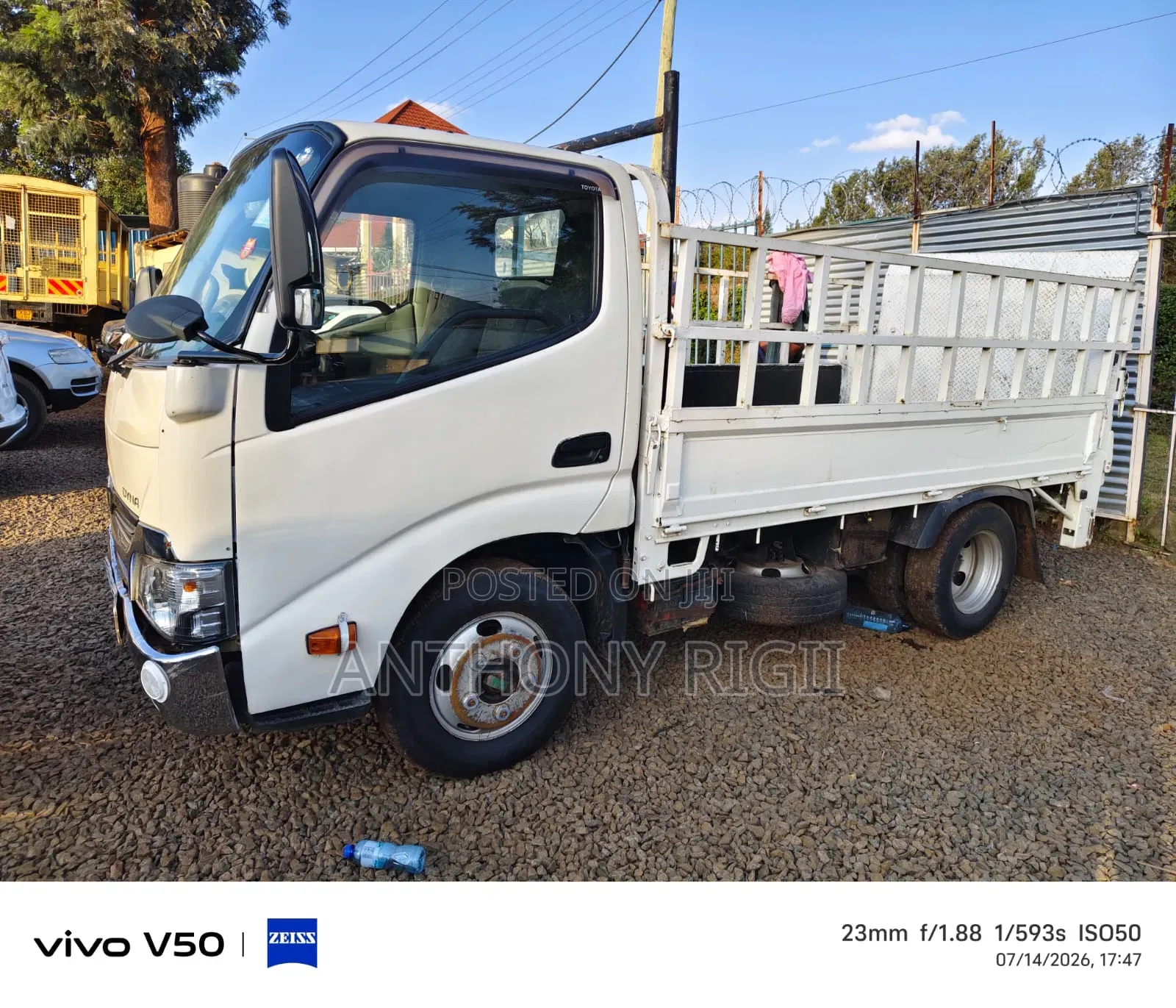 Toyota Dyna 2017 White