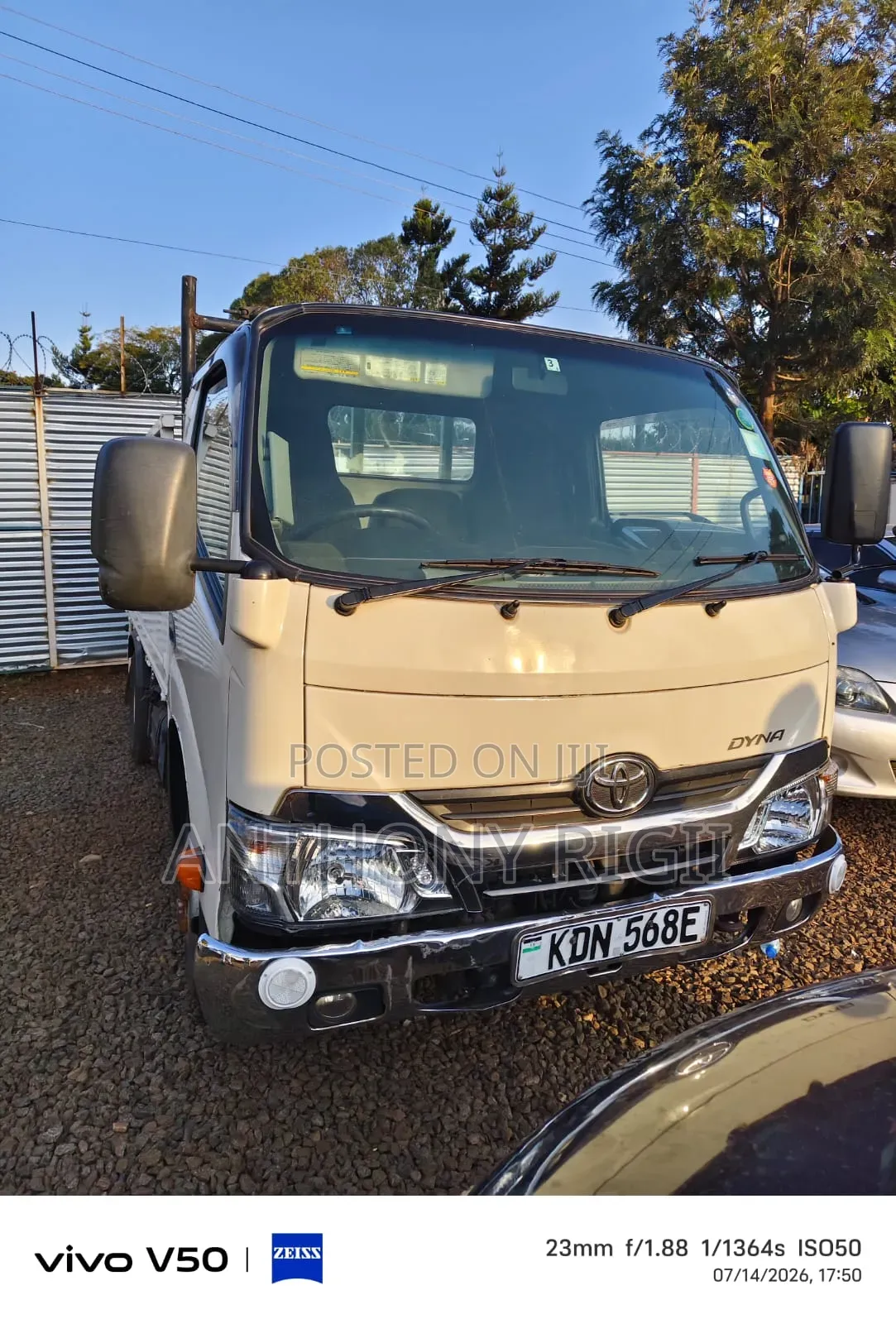 Toyota Dyna 2017 White