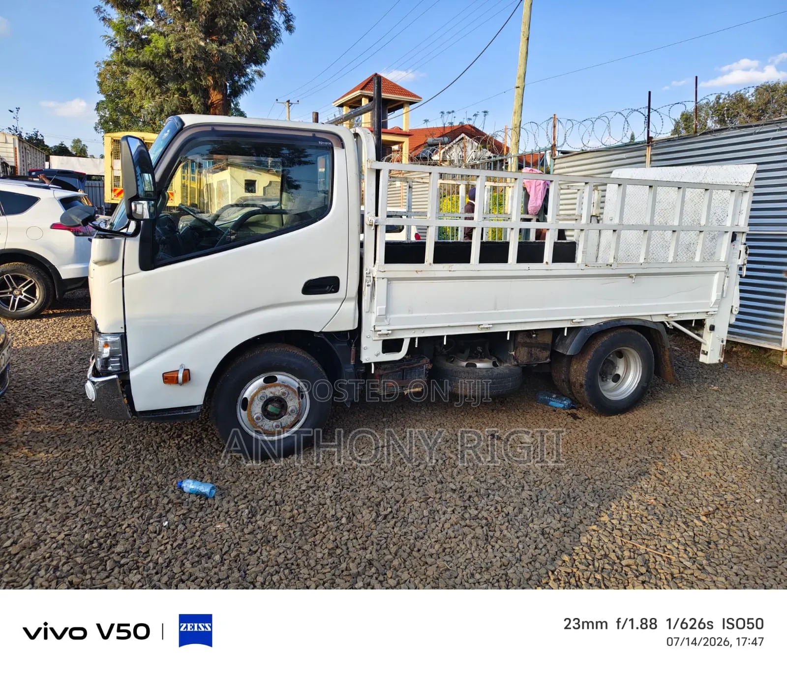 Toyota Dyna 2017 White