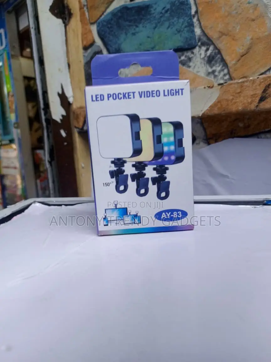 Clip-on RGB Video Light for Video Calls and Streaming
