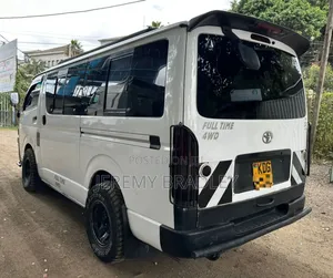 Toyota HiAce 2016 White