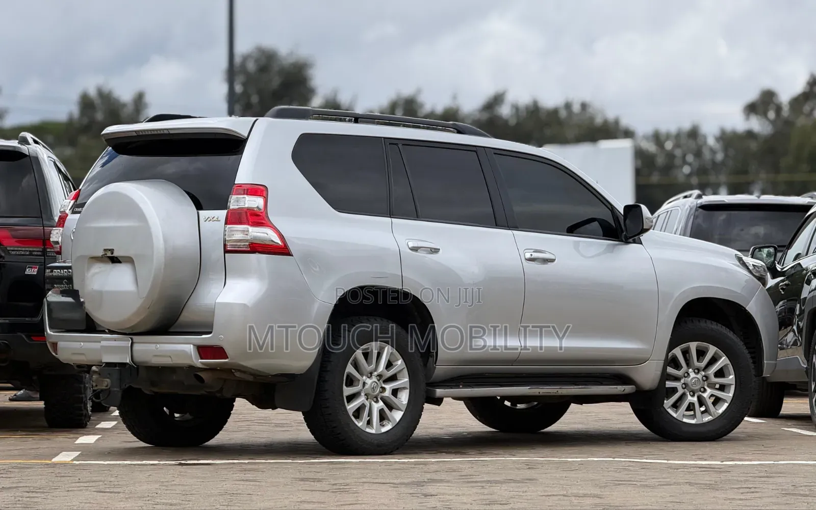 Toyota Land Cruiser Prado 2016 Silver