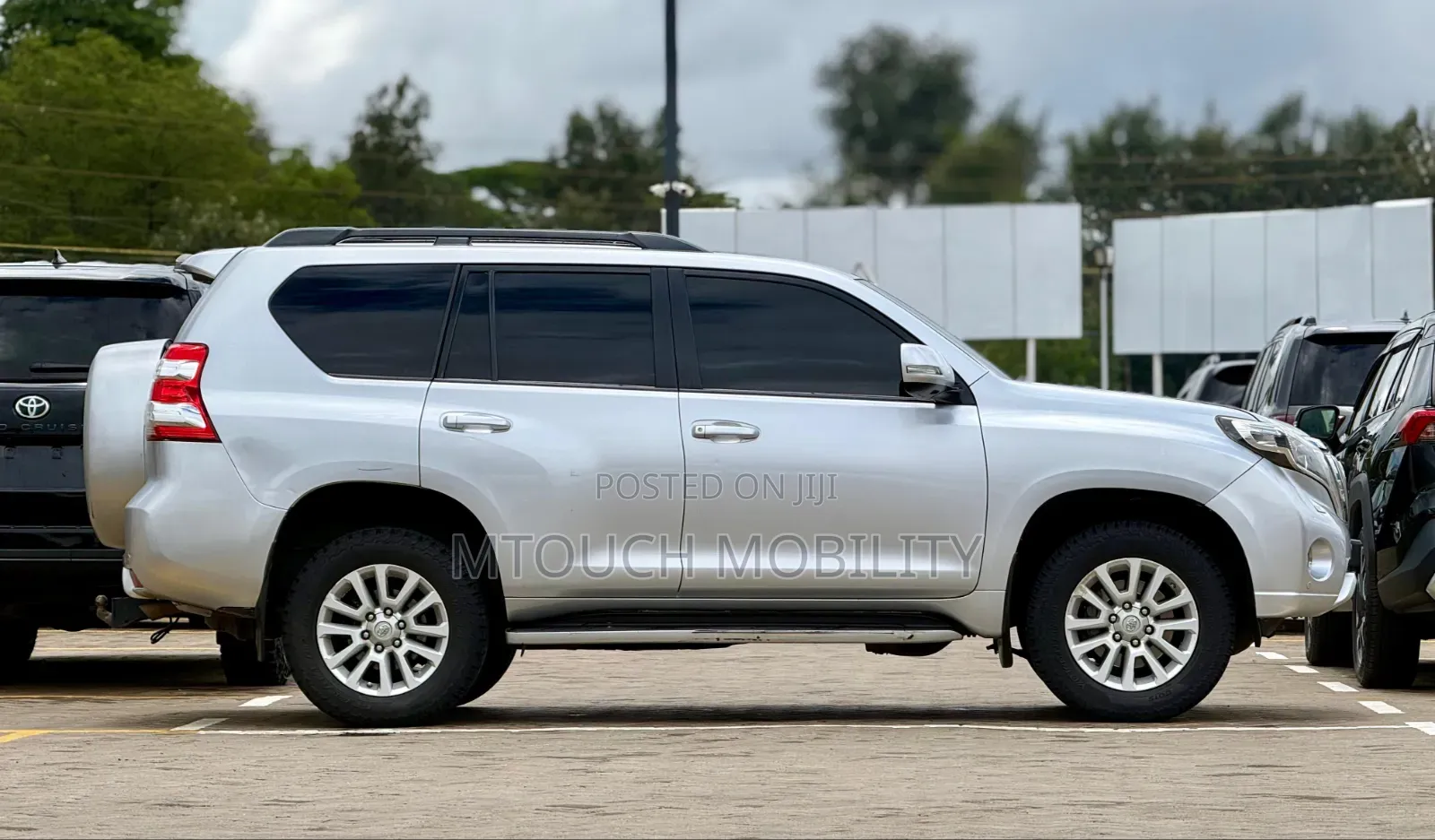 Toyota Land Cruiser Prado 2016 Silver