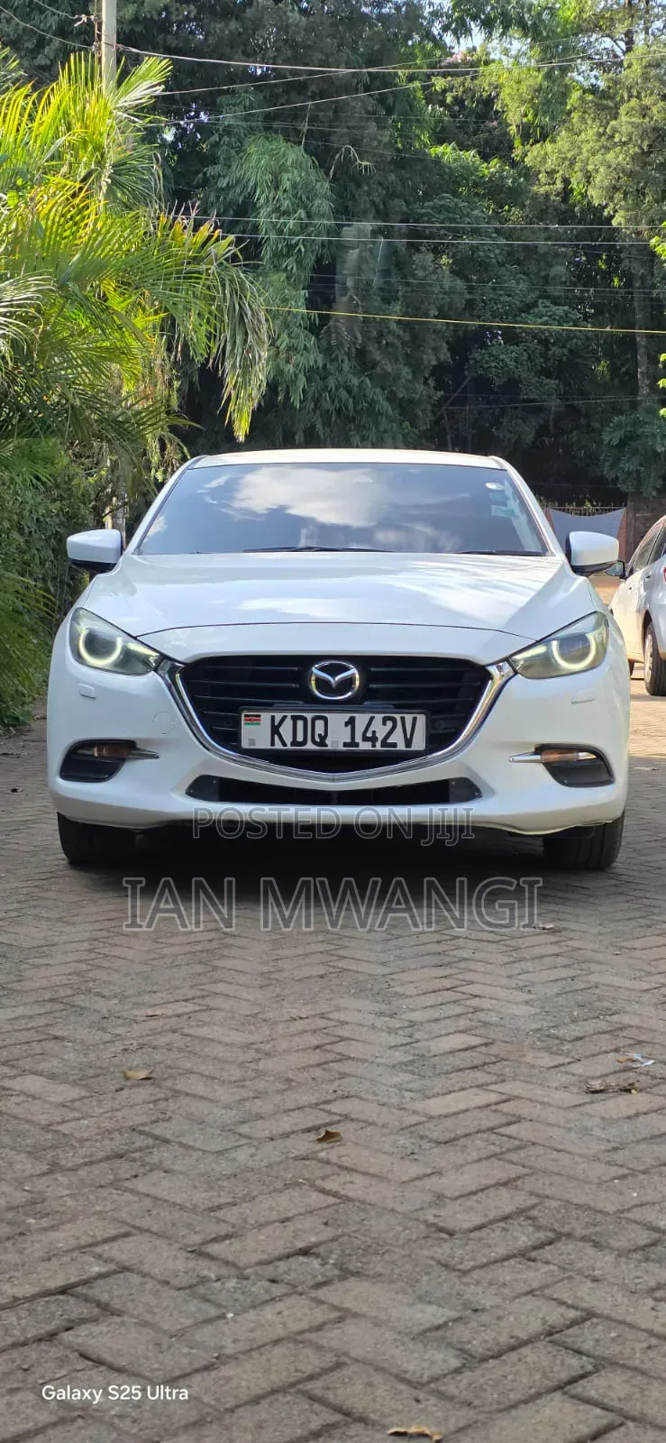 Mazda Axela 2017 White