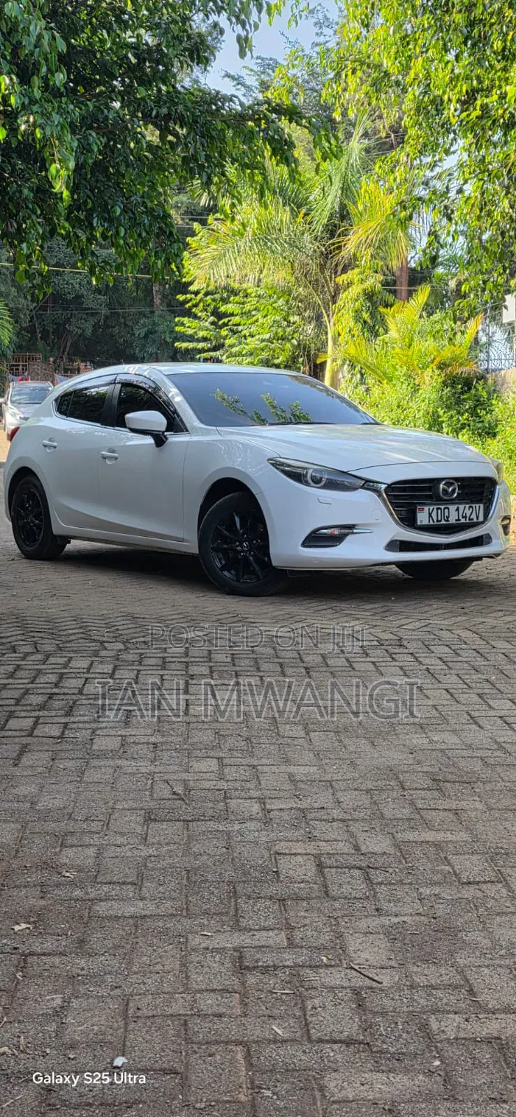 Mazda Axela 2017 White