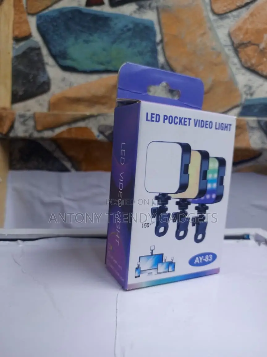 AY-83 LED Fill Light With Clip Mount for Smartphones