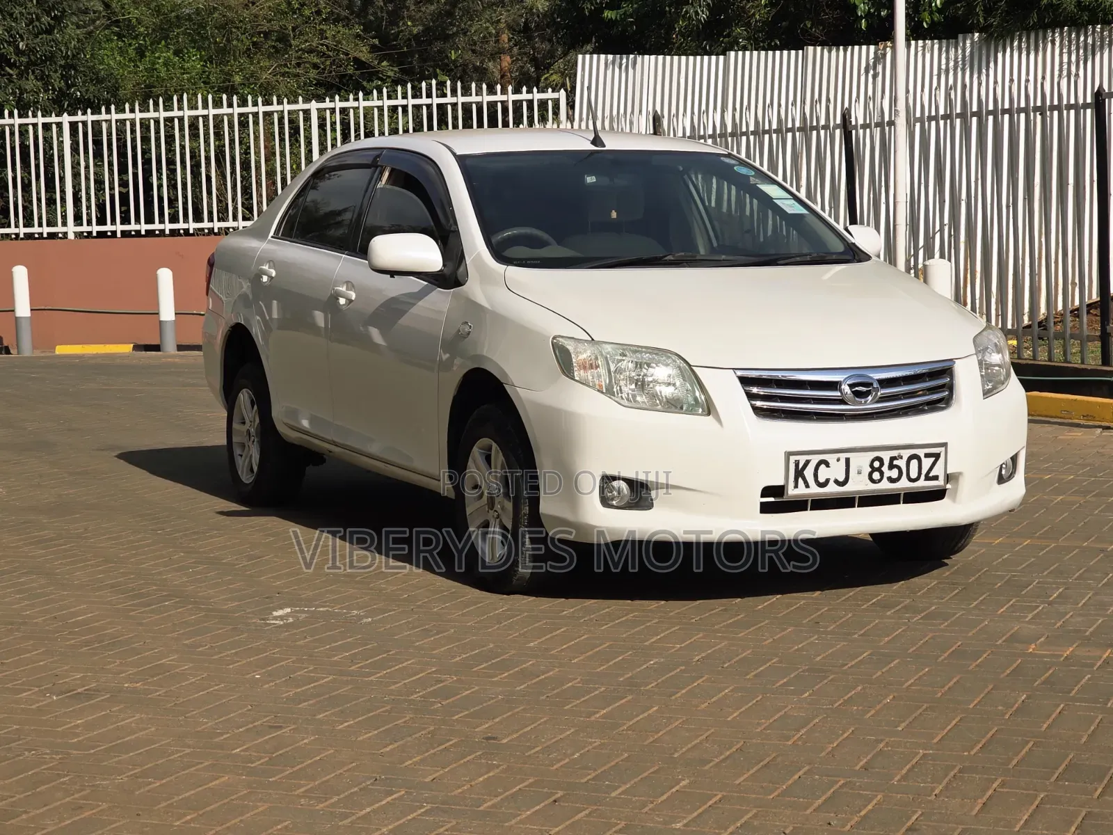 Toyota Axio 2009 White