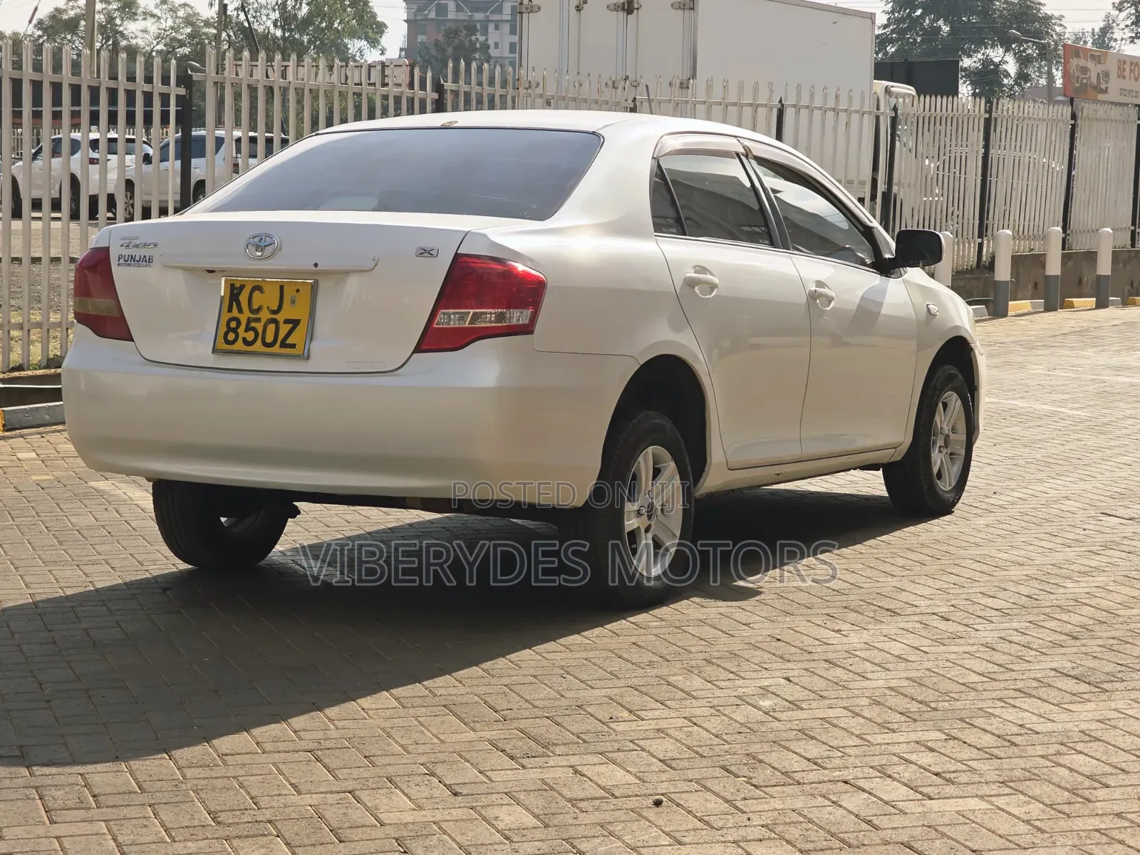 Toyota Axio 2009 White