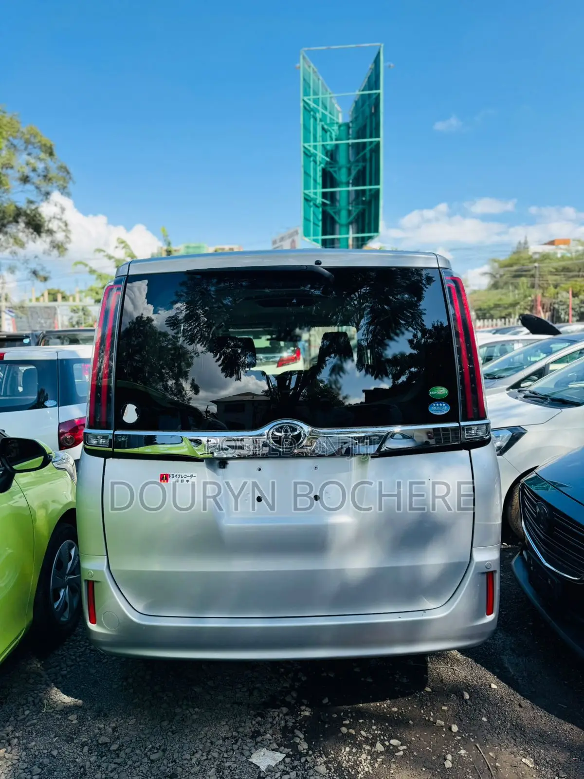 Toyota Noah 2.0 AWD (7 Seater) 2019 Silver