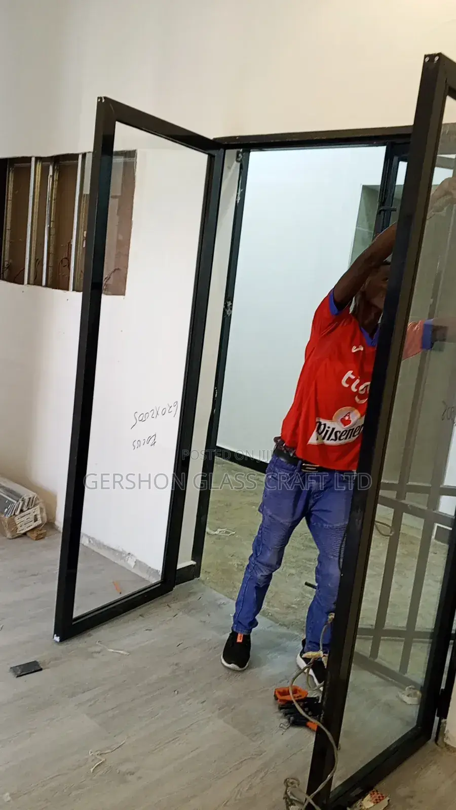 Grand Aluminium Entrance Door