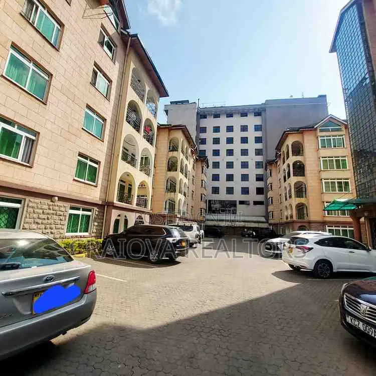 4bdrm Duplex in Hurlingham for rent