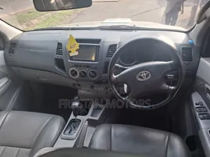 Toyota Hilux 2007 Silver