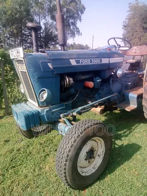 Tractor Ford 5000 Ktca