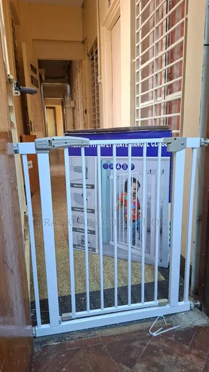 Baby Safety Gate for Stairs Doorways