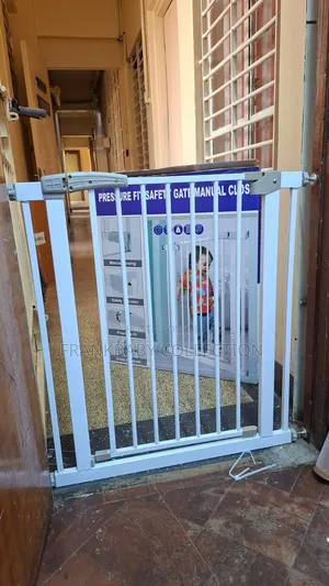 Baby Safety Gate for Stairs Doorways