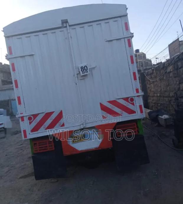 Isuzu KBW NPR 4.3 Truck 2014 White - thumbnail 2