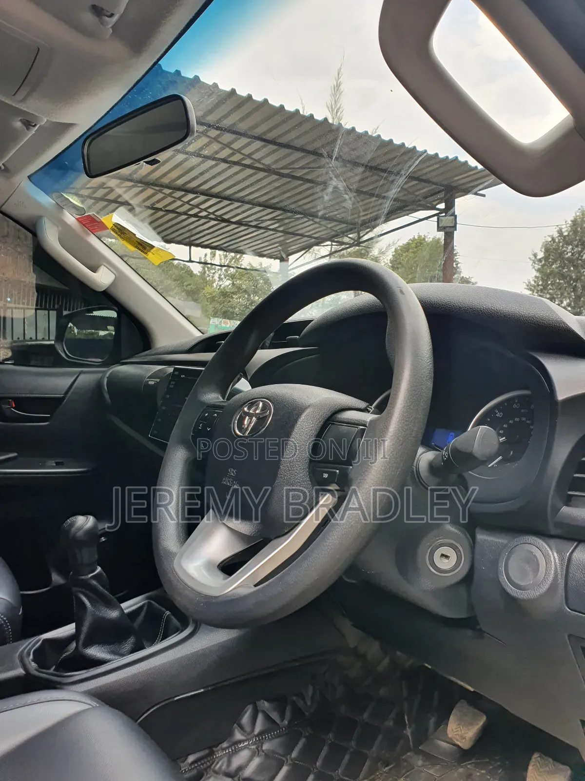Toyota Hilux 2020 White