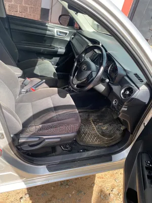 Toyota Axio 2017 Silver