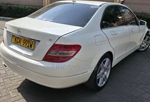 Mercedes-Benz C200 2010 White