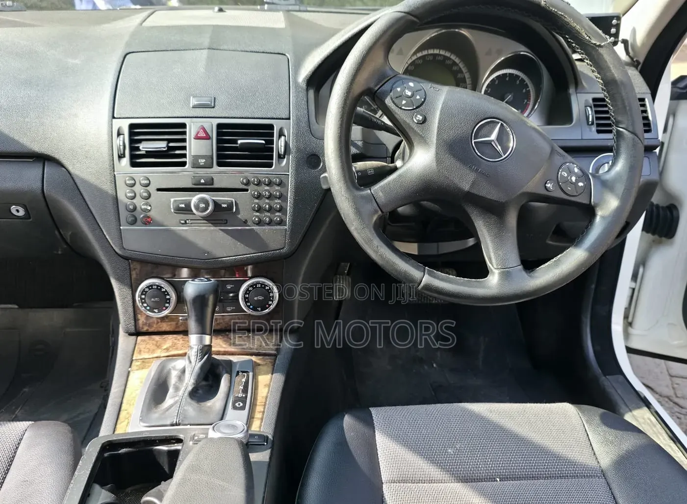 Mercedes-Benz C200 2010 White