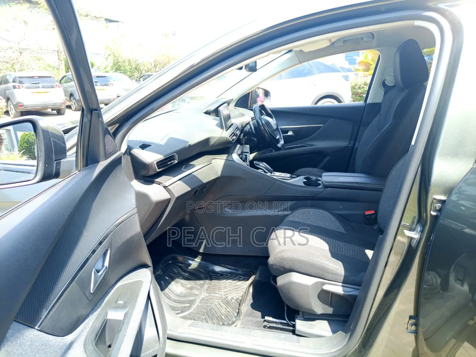 Peugeot 3008 2018 Green