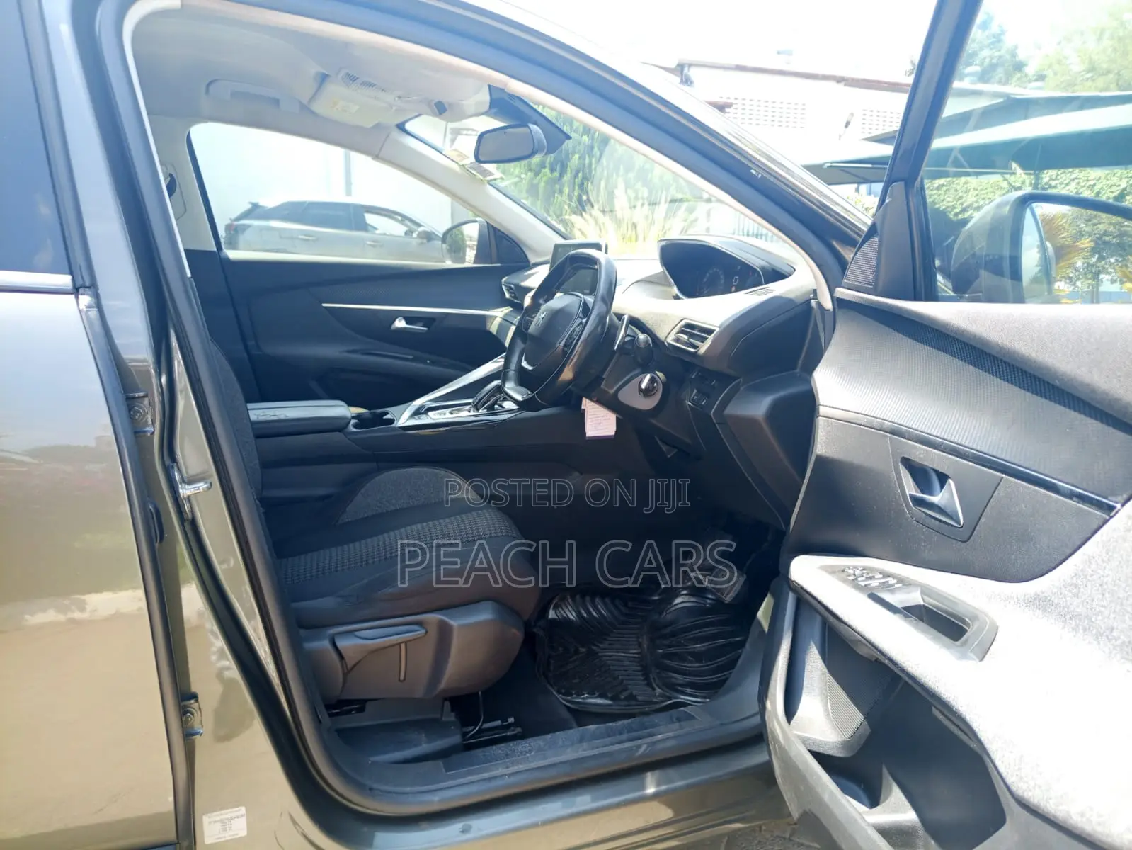 Peugeot 3008 2018 Green