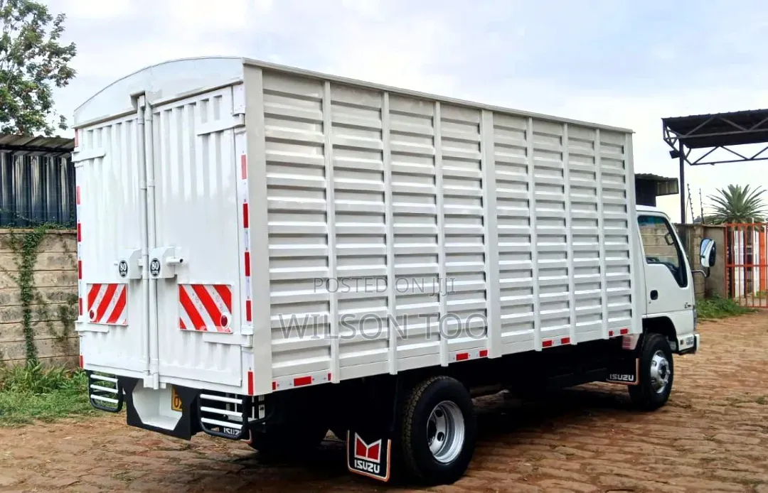 Isuzu NPR 4.3 KCL Closed Body