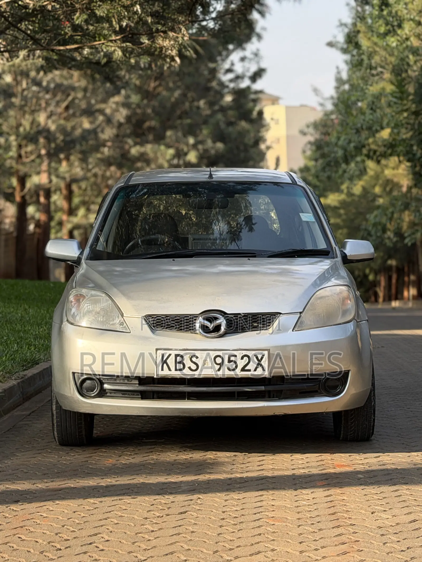 Mazda Demio 2003 Silver