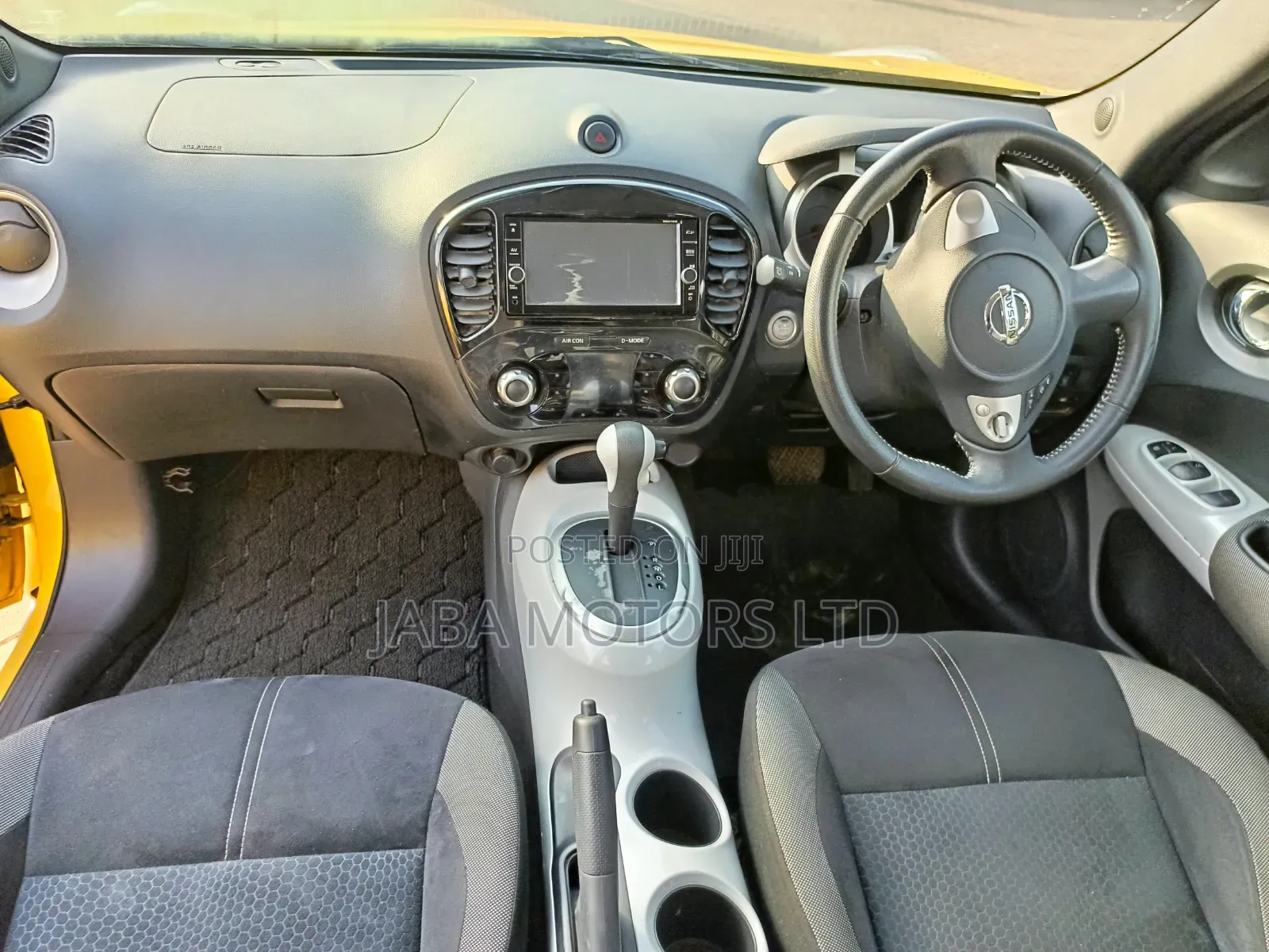 Nissan Juke 2018 Yellow
