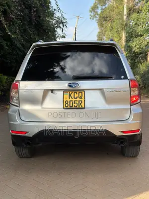 Subaru Forester 2011 Silver