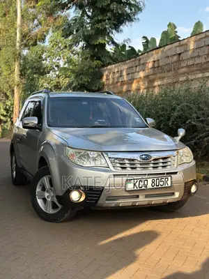 Subaru Forester 2011 Silver